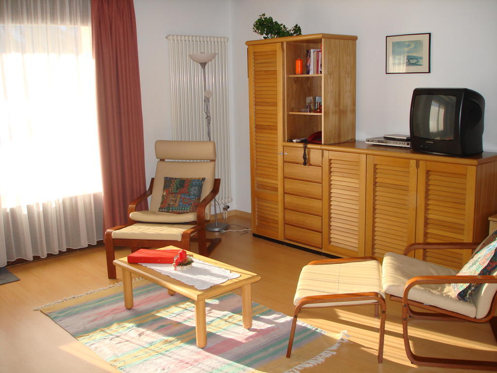 Residenz La Mora Apartamento La Punt-Chamues-ch Quarto foto